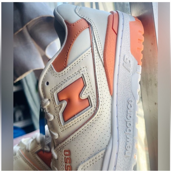 New balance 550 🧡🍊🐅🦁 - Picture 2 of 3